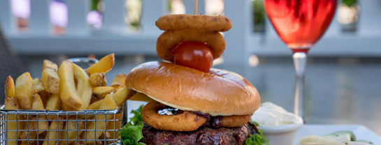 Bakken Mad Burger Loegring Pommes Frites