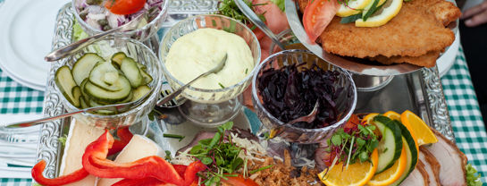 Bøgely dansk frokost platte.jpg