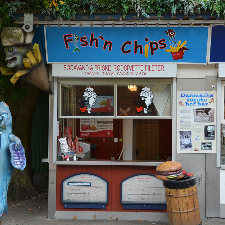 Bakken Cafe is fastfood fishn chips Facade