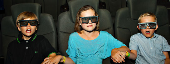 Bakken Forlystelse 5D Cinema Gruppe Ung Familie Biograf Koebenhavn