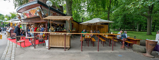 Bakken Cafe Is Fastfood Almas Terrasse Facade