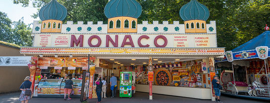 Bakken Cafe Is Fastfood Monacohallens Iskiosk Facade