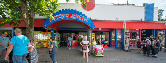 Bakken Spil Sjov Bakkens Legehus Facade