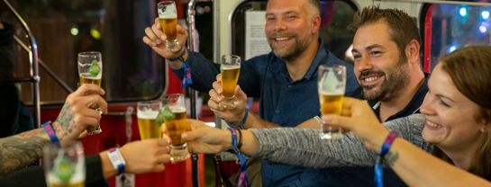 Londonbus_bevætning_gruppe_øltour (2).jpg